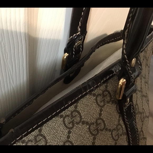 Authentic Gucci GG Supreme Joy Medium Tote - Picture 10 of 16
